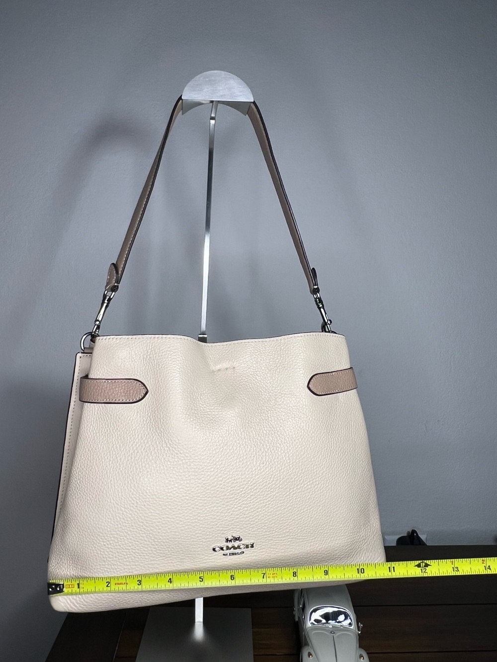 Coach Hanna Shoulder Bag - Picture 5 of 14